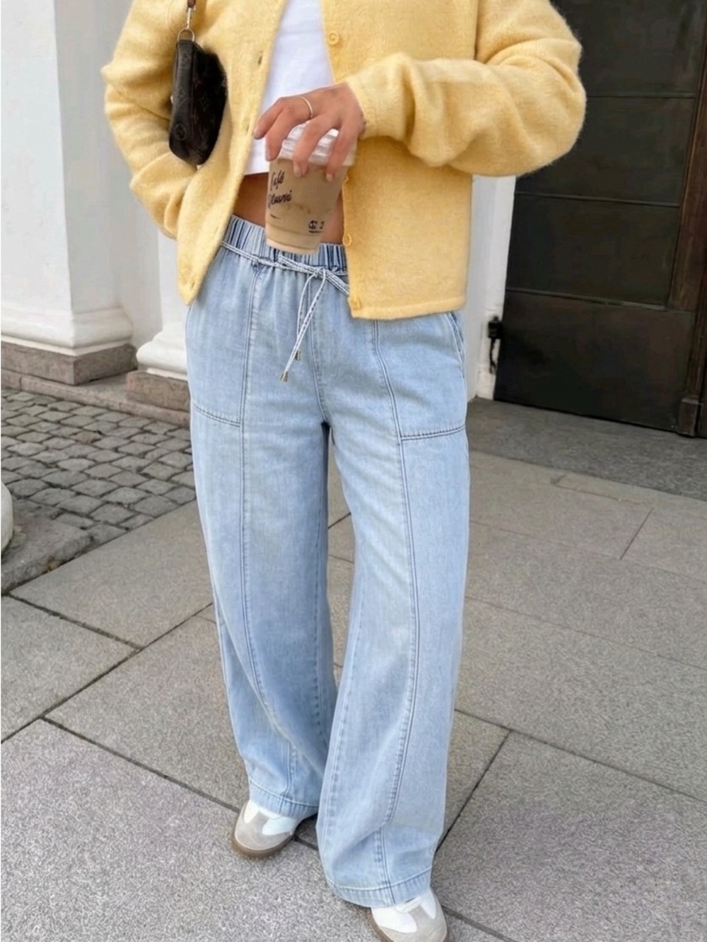 Kensie Wide Leg Drawstring Jeans - Size L